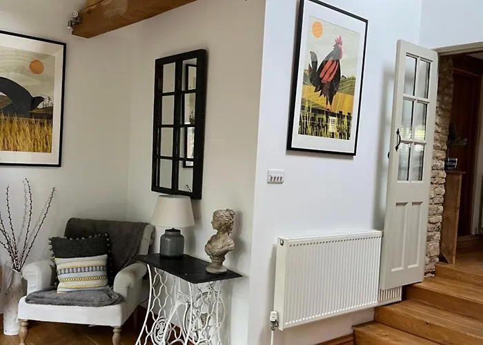 3 Bedroom 5* Barn Conversion Cotswolds