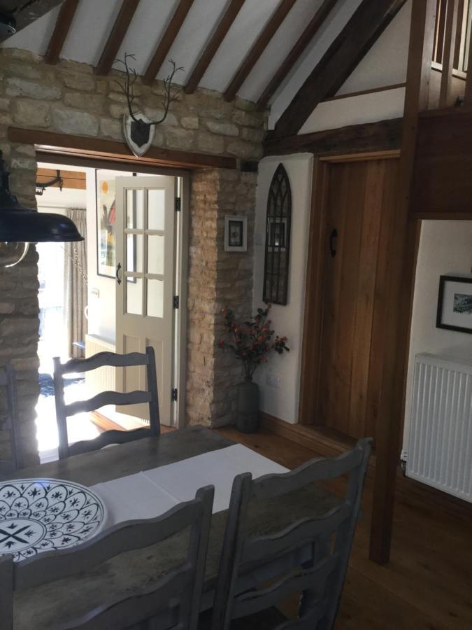 3 Bedroom 5* Barn Conversion Cotswolds Holiday home