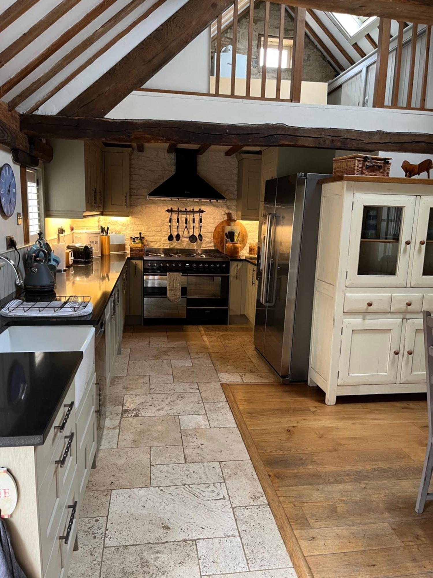 3 Bedroom 5* Barn Conversion Cotswolds *