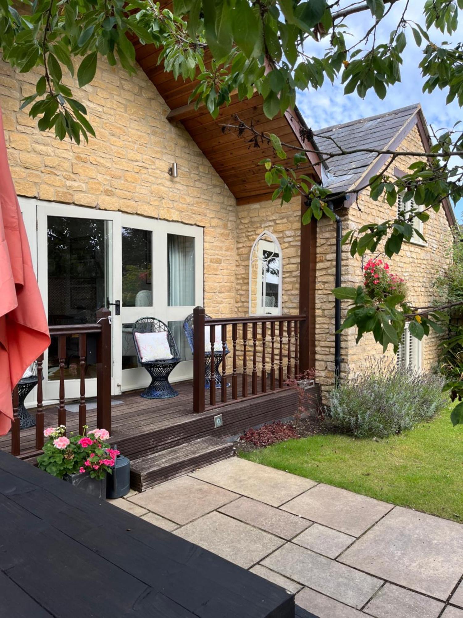 3 Bedroom 5* Barn Conversion Cotswolds Holiday home *