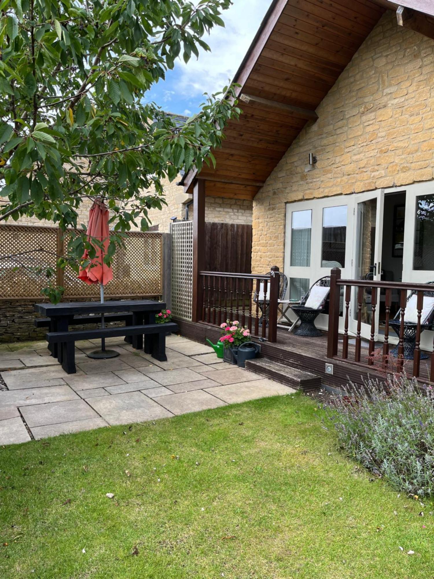3 Bedroom 5* Barn Conversion Cotswolds
